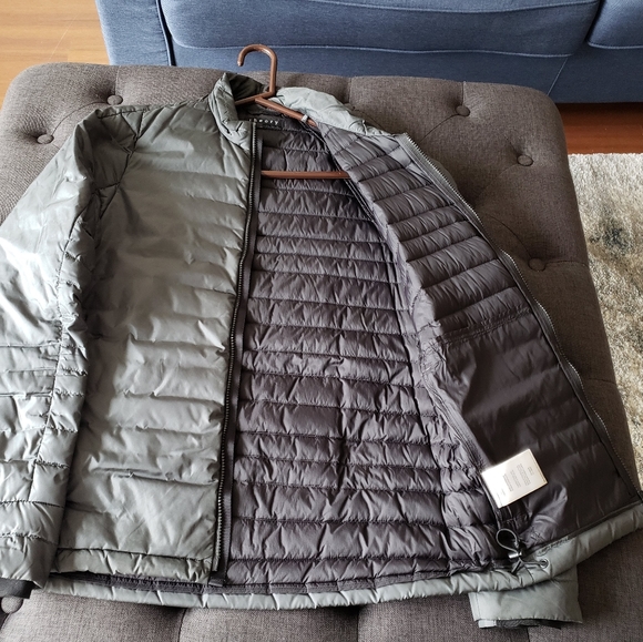 Theory Ultra Light Down Jacket - Picture 6 of 6